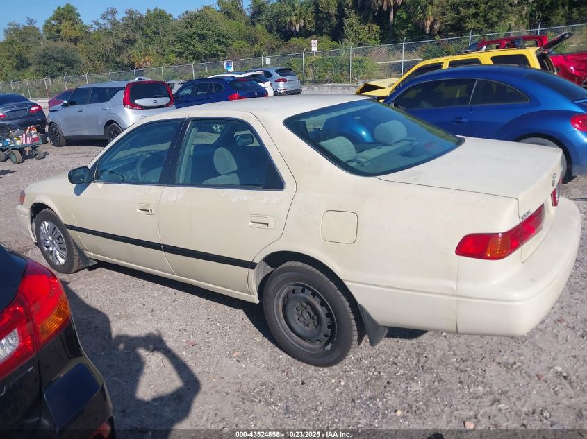2000 Toyota Camry Le VIN: 4T1BG22K2YU975047 Lot: 43524858