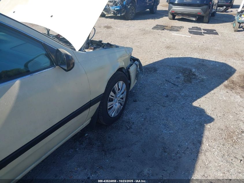 2000 Toyota Camry Le VIN: 4T1BG22K2YU975047 Lot: 43524858