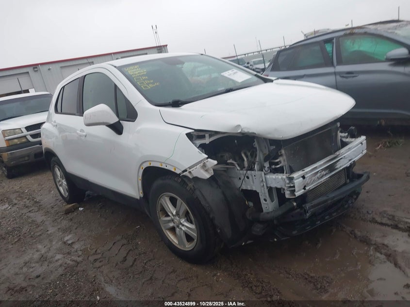 CHEVROLET TRAX FWD LS