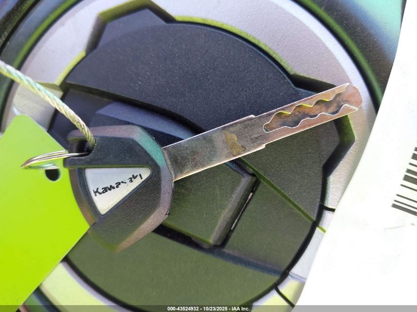 2025 Kawasaki Ex650 P VIN: ML5EXEP15SDAD6364 Lot: 43524932