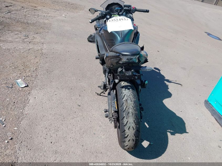 2025 Kawasaki Ex650 P VIN: ML5EXEP15SDAD6364 Lot: 43524932