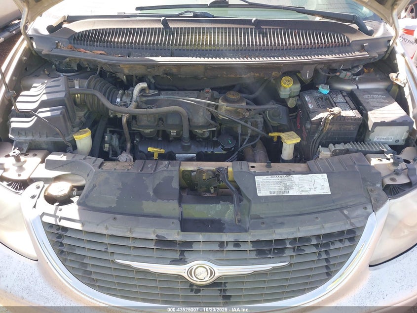 2C8GP54LX2R539180 2002 CHRYSLER TOWN & COUNTRY photo no. 10