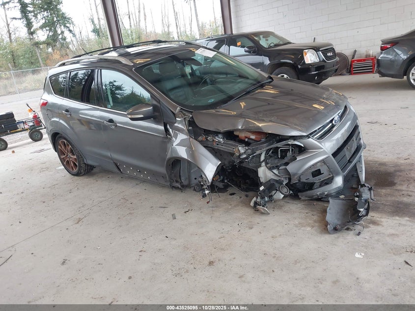 FORD ESCAPE TITANIUM