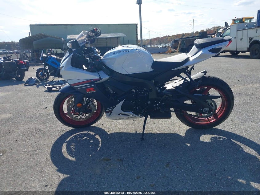 2025 SUZUKI GSX-R600 JS1GN7FA6S7100262