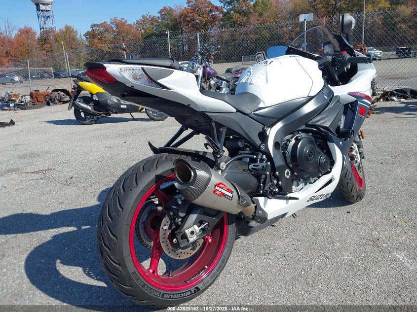 2025 SUZUKI GSX-R600 JS1GN7FA6S7100262