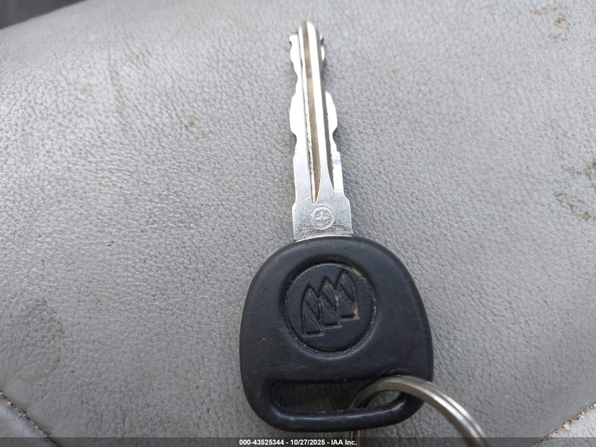 2006 Buick Lucerne Cxl VIN: 1G4HD57206U252100 Lot: 43525344