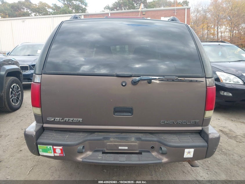 2000 Chevrolet Blazer Ls VIN: 1GNDT13WXY2308038 Lot: 43525363