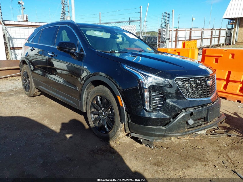CADILLAC XT4 FWD LUXURY