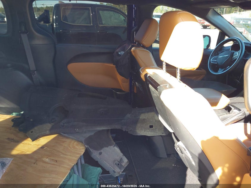 2021 CHRYSLER PACIFICA HYBRID PINNACLE 2C4RC1N71MR513926