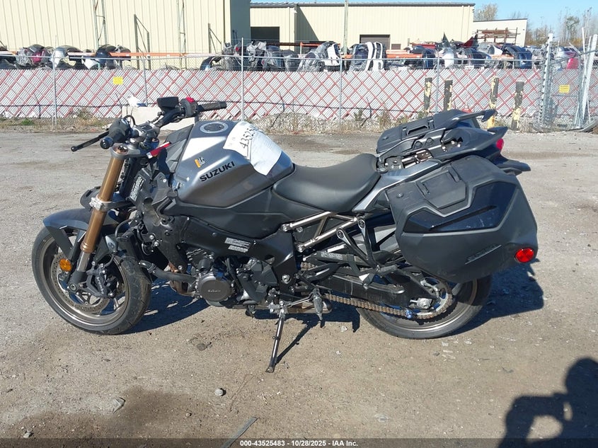 2025 Suzuki Gsx1000 Gt/Gt+ VIN: JS1EK12B0S7100205 Lot: 43525483