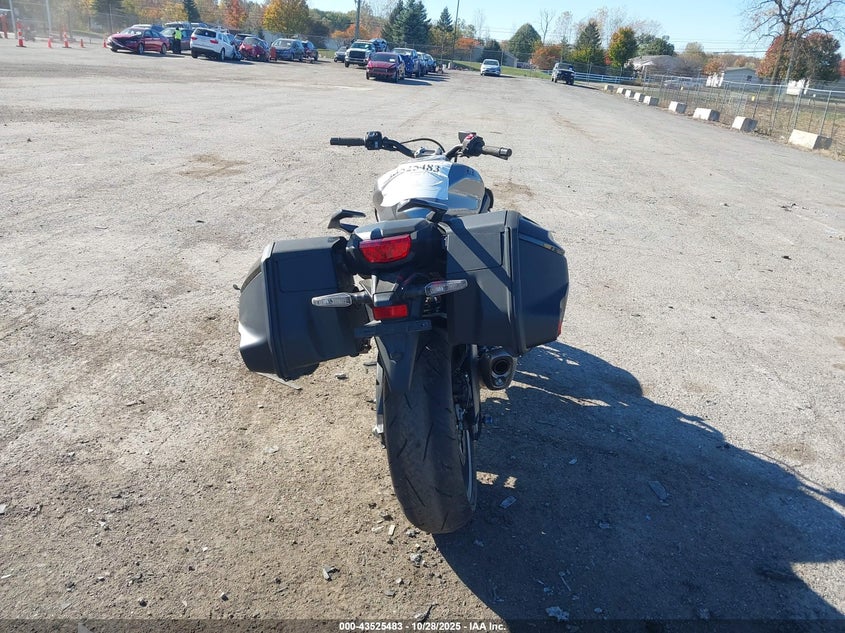 2025 Suzuki Gsx1000 Gt/Gt+ VIN: JS1EK12B0S7100205 Lot: 43525483