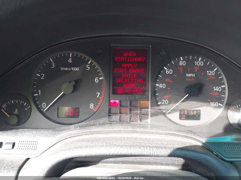 1998 Audi A8 4.2 VIN: WAUBG74D7WN003917 Lot: 43525652