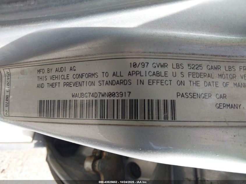 1998 Audi A8 4.2 VIN: WAUBG74D7WN003917 Lot: 43525652