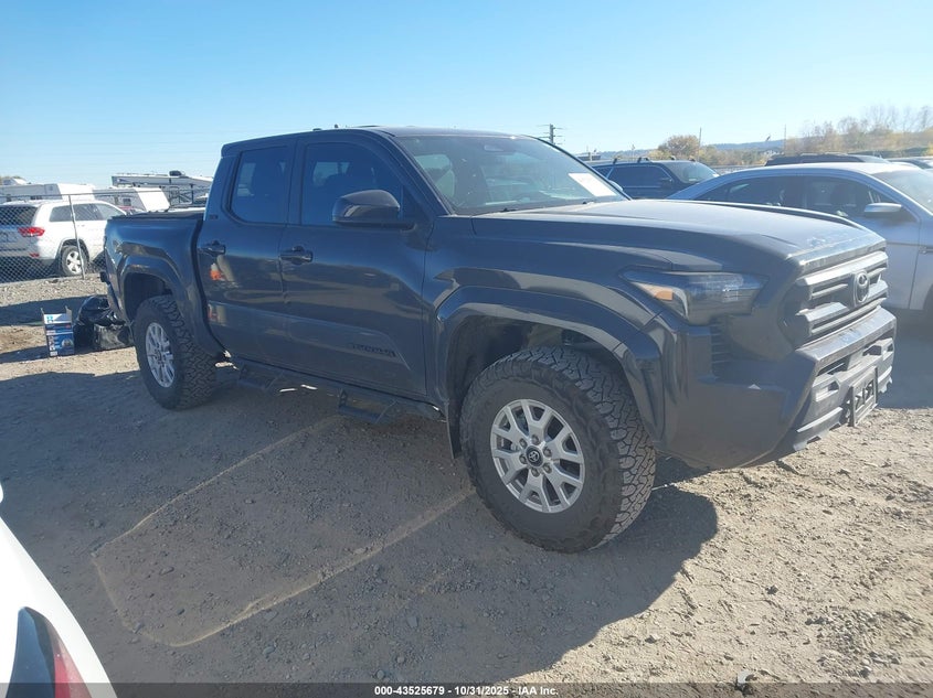TOYOTA TACOMA SR5