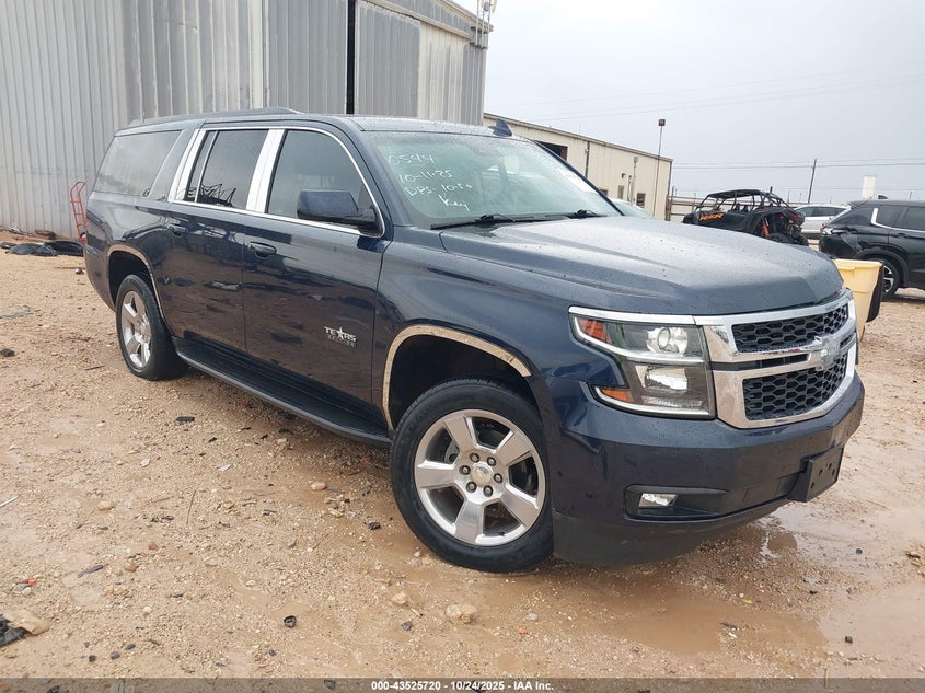 CHEVROLET SUBURBAN LT