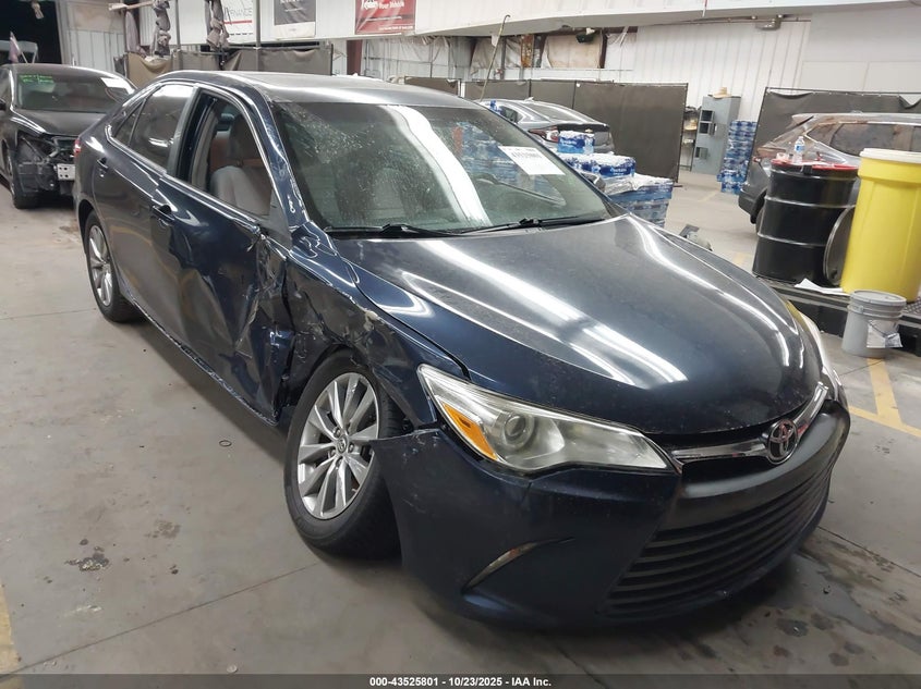 TOYOTA CAMRY XLE
