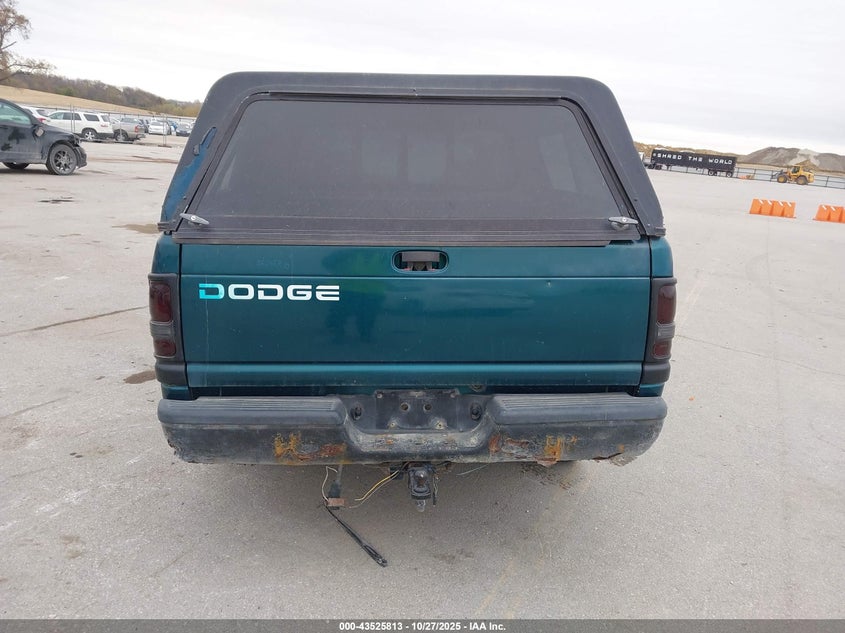 1998 Dodge Ram 1500 St VIN: 3B7HC13Z5WG155299 Lot: 43525813