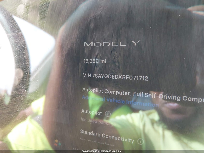 2024 Tesla Model Y Long Range Dual Motor All-Wheel Drive/Rwd VIN: 7SAYGDEDXRF071712 Lot: 43525865
