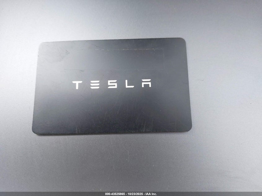 2024 Tesla Model Y Long Range Dual Motor All-Wheel Drive/Rwd VIN: 7SAYGDEDXRF071712 Lot: 43525865