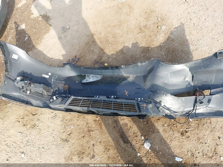 2024 Tesla Model Y Long Range Dual Motor All-Wheel Drive/Rwd VIN: 7SAYGDEDXRF071712 Lot: 43525865