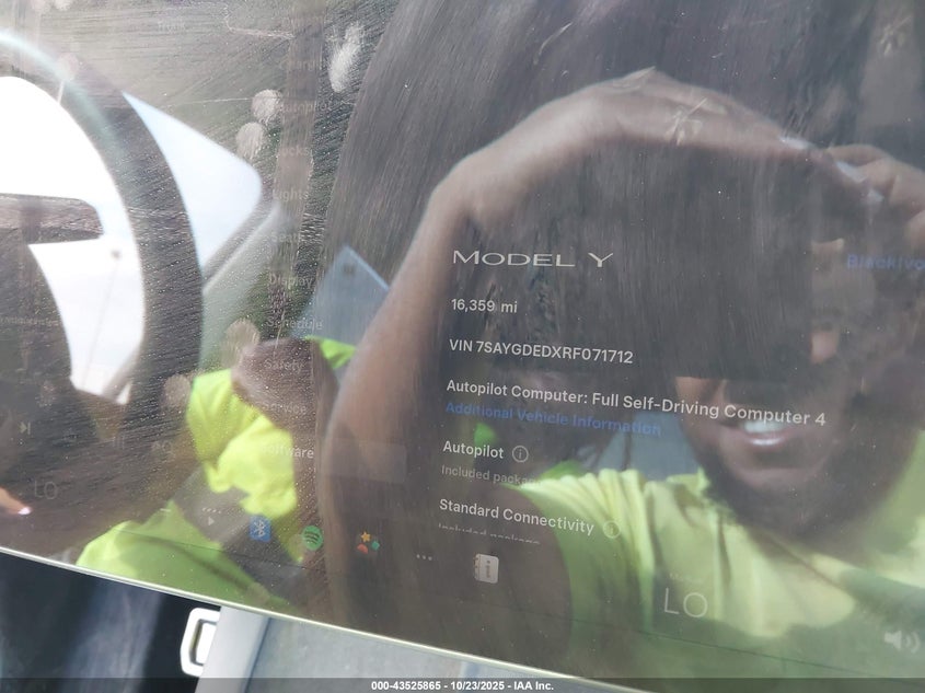 2024 Tesla Model Y Long Range Dual Motor All-Wheel Drive/Rwd VIN: 7SAYGDEDXRF071712 Lot: 43525865