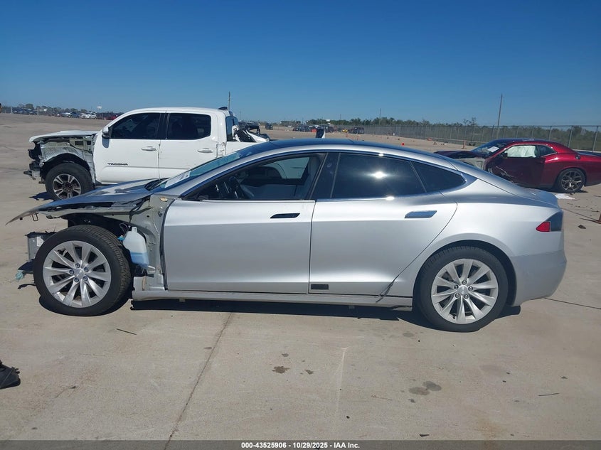 2017 Tesla Model S VIN: 5YJSA1E25HF212217 Lot: 43525906