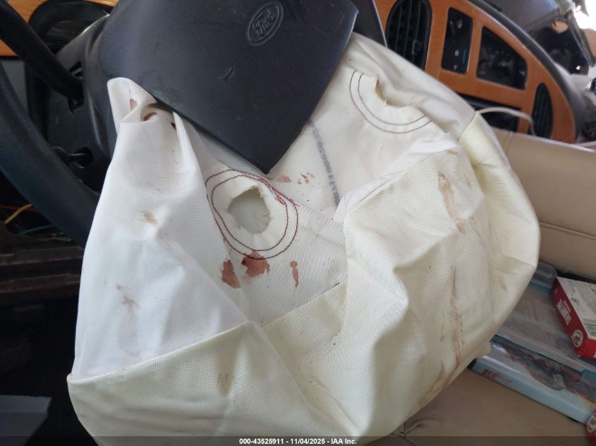 2002 Ford E-450 Cutaway Standard VIN: 1FDXE45S02HB44472 Lot: 43525911