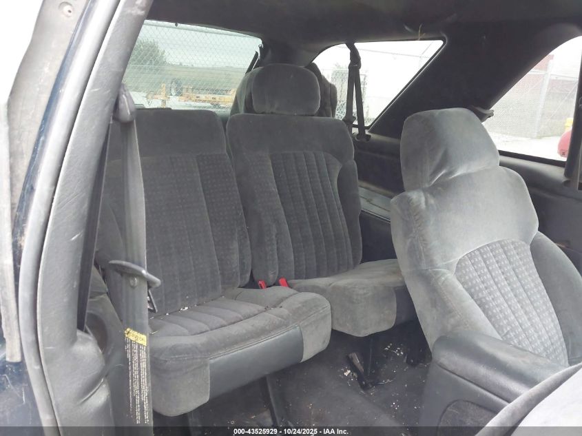 2000 Chevrolet Blazer Ls VIN: 1GNCS18W7YK251403 Lot: 43525929