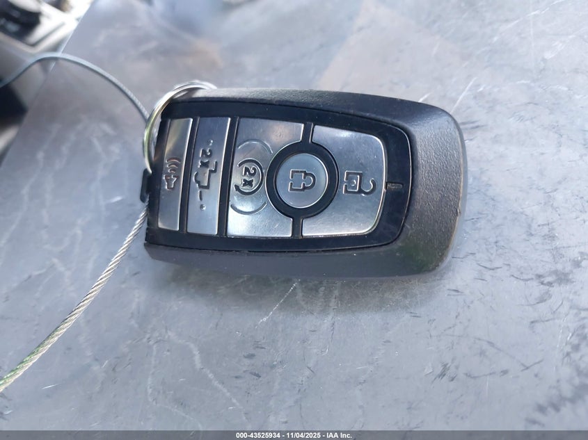 2021 Ford F-350 Lariat VIN: 1FT8W3BT2MEE15730 Lot: 43525934