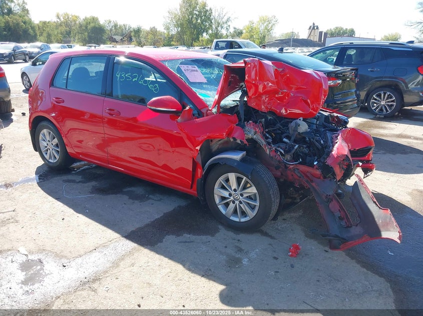 VOLKSWAGEN GOLF TSI S 4-DOOR