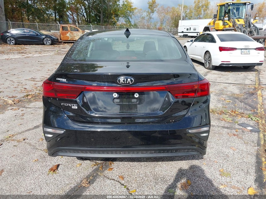 2021 KIA FORTE FE 3KPF24AD7ME265427