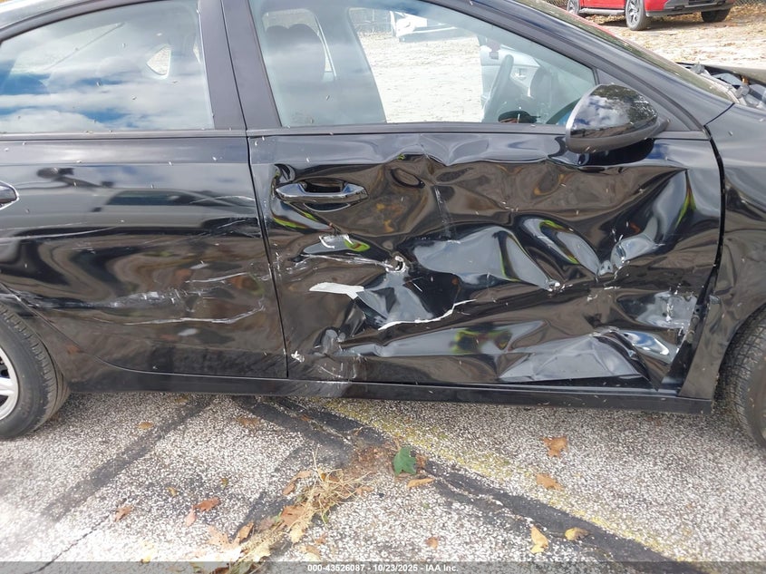 2021 KIA FORTE FE 3KPF24AD7ME265427