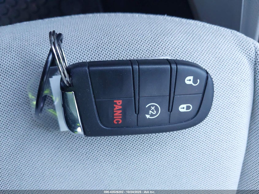 2022 JEEP RENEGADE LATITUDE 4X4 ZACNJDB11NPN84150