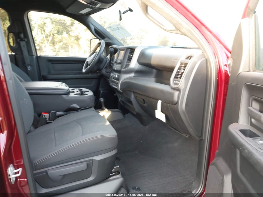 2024 Ram 3500 Tradesman 4X4 8' Box VIN: 3C63RRGL2RG170612 Lot: 43526216