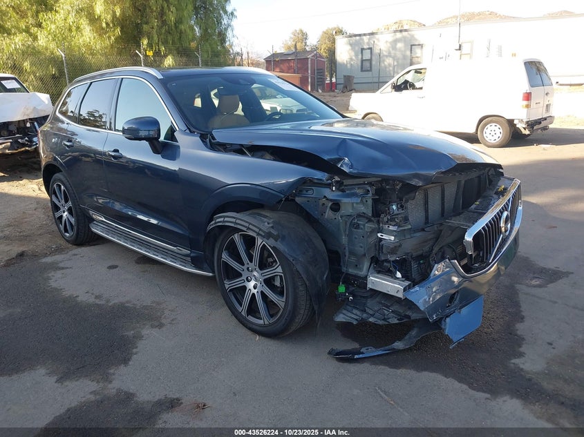 VOLVO XC60 T5 INSCRIPTION