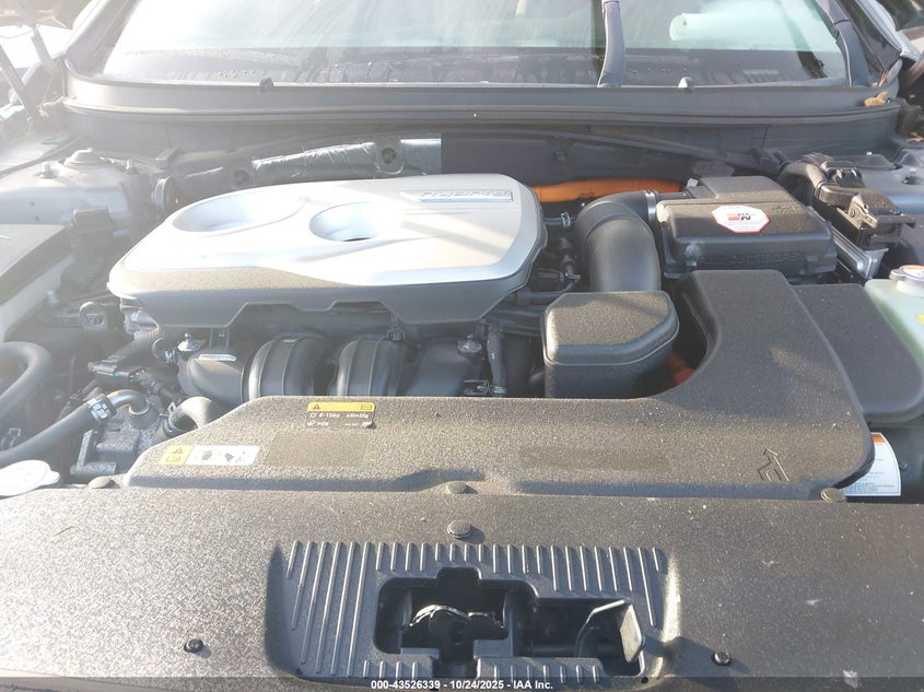 2017 HYUNDAI SONATA HYBRID SE KMHE24L19HA060419