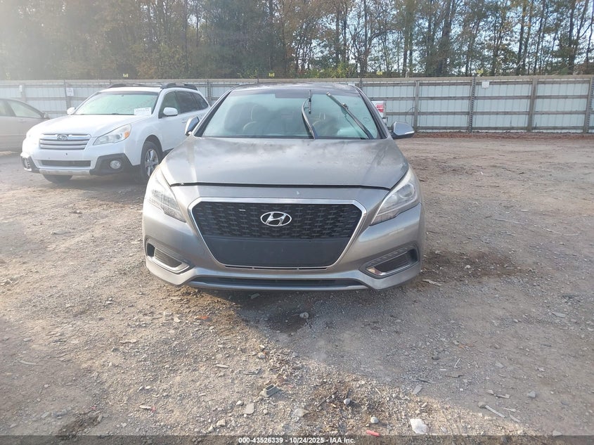 2017 HYUNDAI SONATA HYBRID SE KMHE24L19HA060419