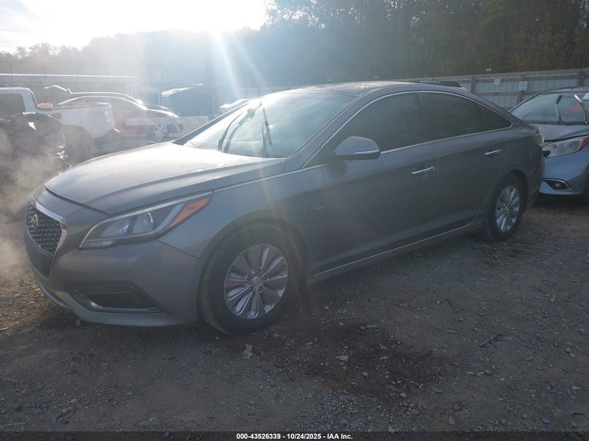 2017 HYUNDAI SONATA HYBRID SE KMHE24L19HA060419
