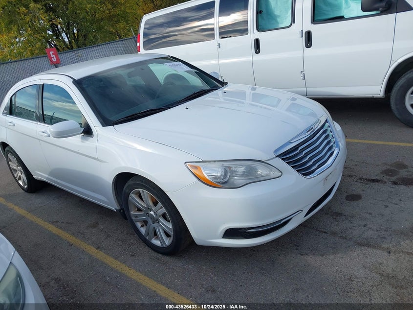 2013 CHRYSLER 200 LX - 1C3CCBAB6DN698787