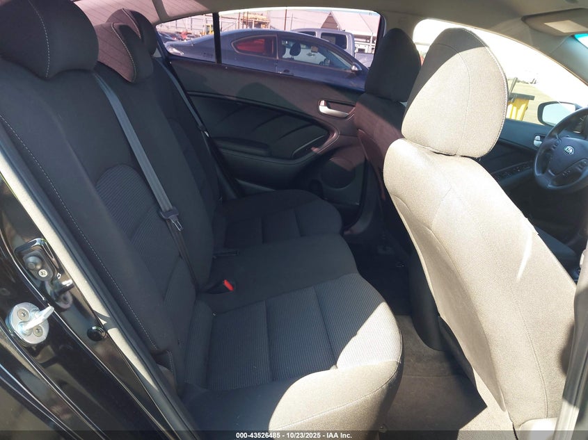 2017 KIA FORTE LX 3KPFK4A79HE090579