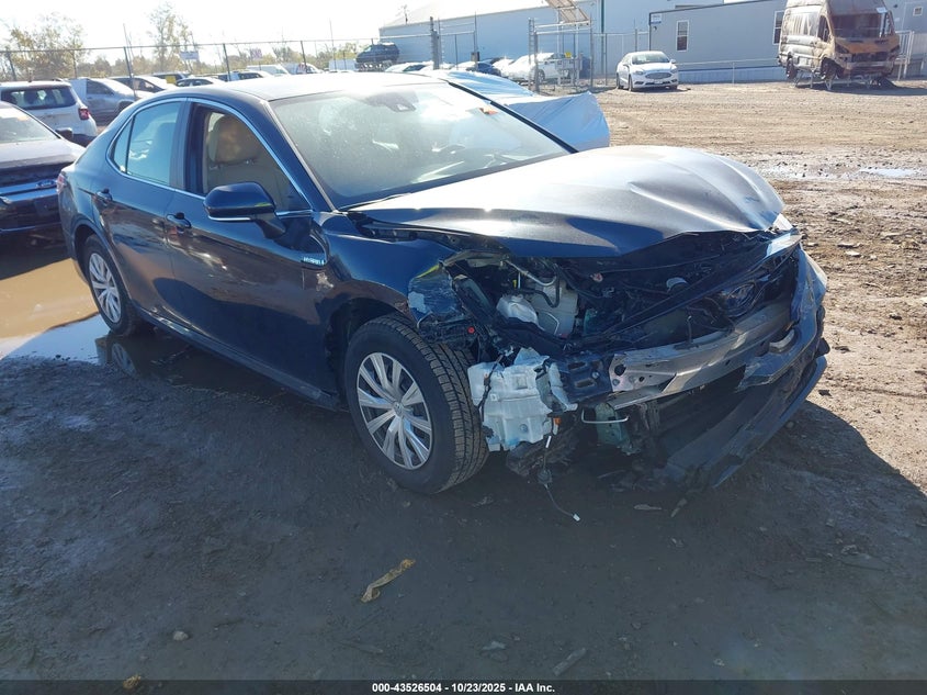 TOYOTA CAMRY HYBRID LE HYBRID