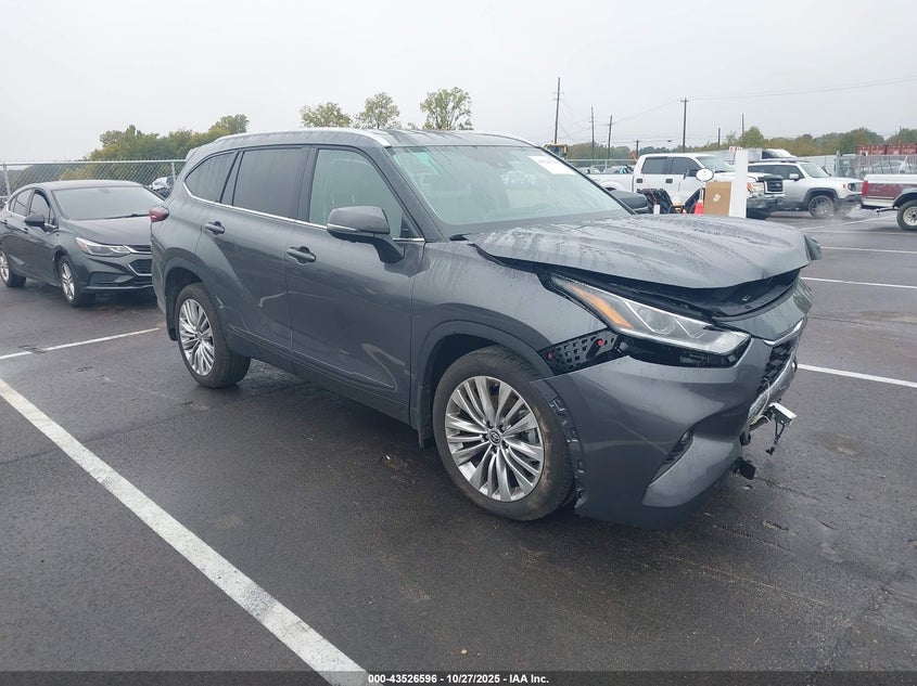 TOYOTA HIGHLANDER PLATINUM