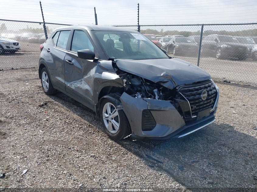 NISSAN KICKS S XTRONIC CVT