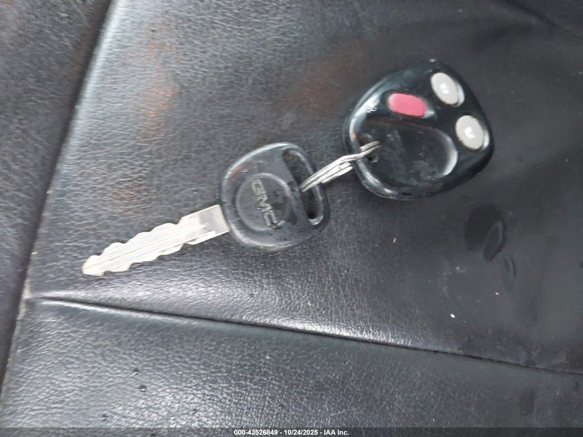 2008 GMC Envoy Slt VIN: 1GKDT13S882111539 Lot: 43526849