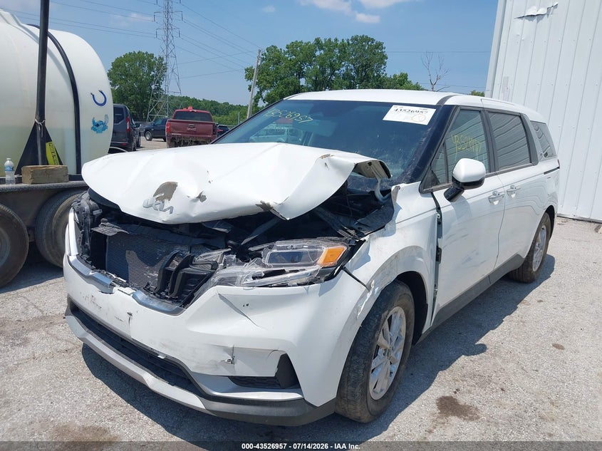 2022 KIA CARNIVAL MPV auction photo 6