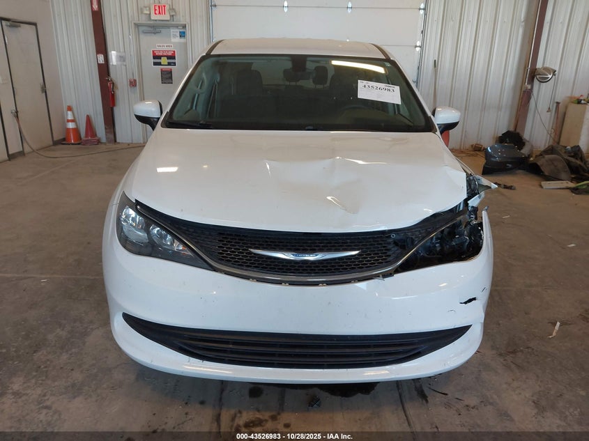 2017 Chrysler Pacifica Touring VIN: 2C4RC1DG0HR508093 Lot: 43526983