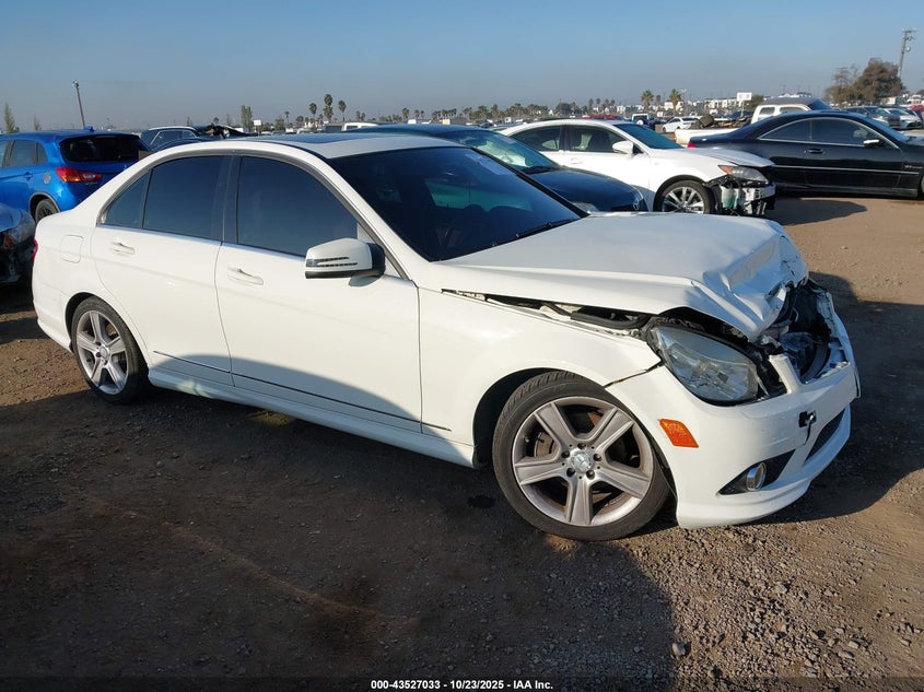 MERCEDES-BENZ C-CLASS LUXURY/SPORT
