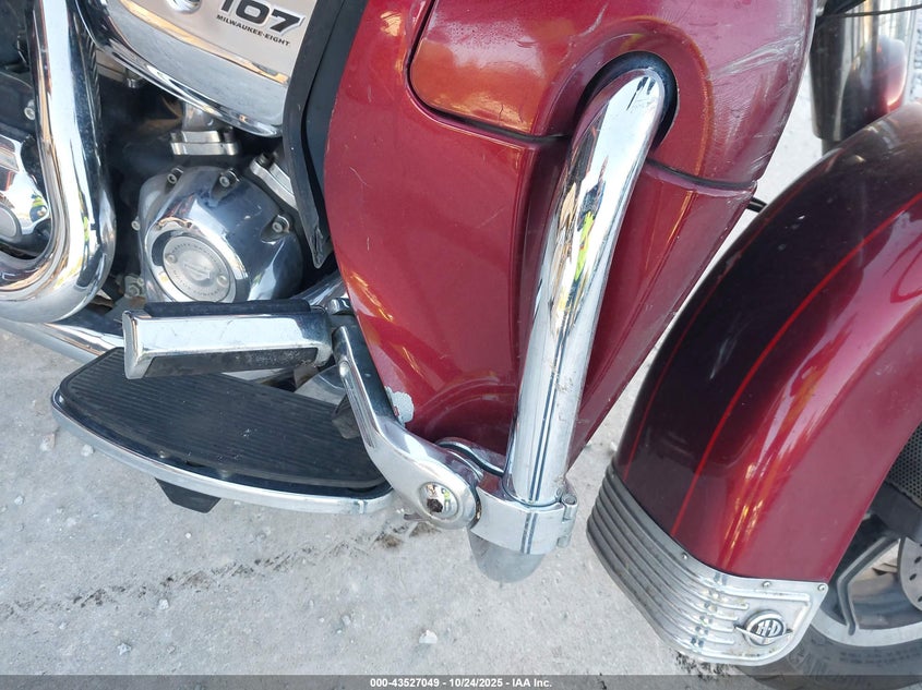 2017 HARLEY-DAVIDSON FLHTKL ULTRA LIMITED LOW 1HD1KKD18HB601507