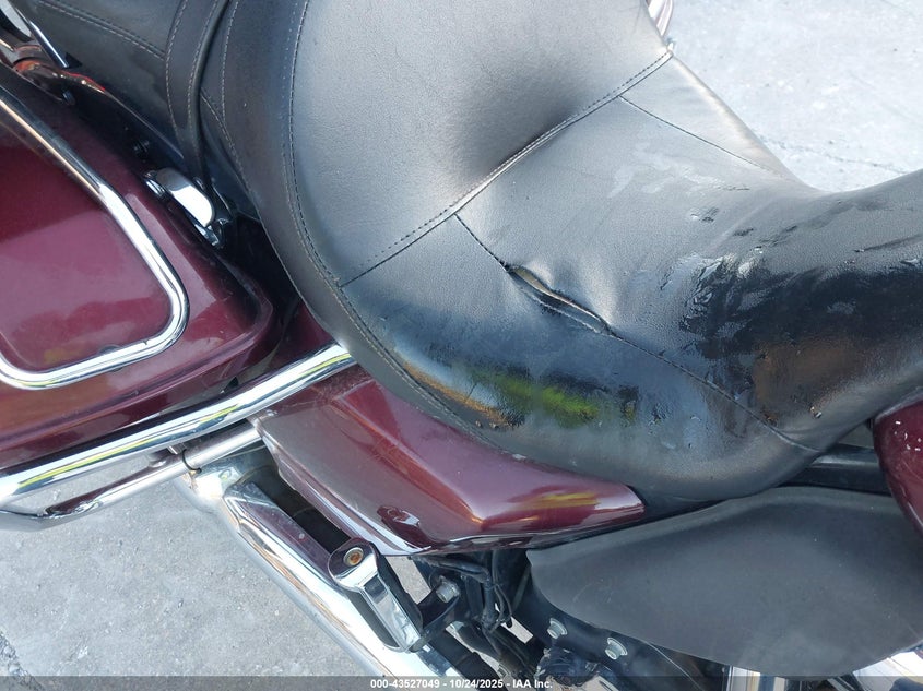 2017 HARLEY-DAVIDSON FLHTKL ULTRA LIMITED LOW 1HD1KKD18HB601507