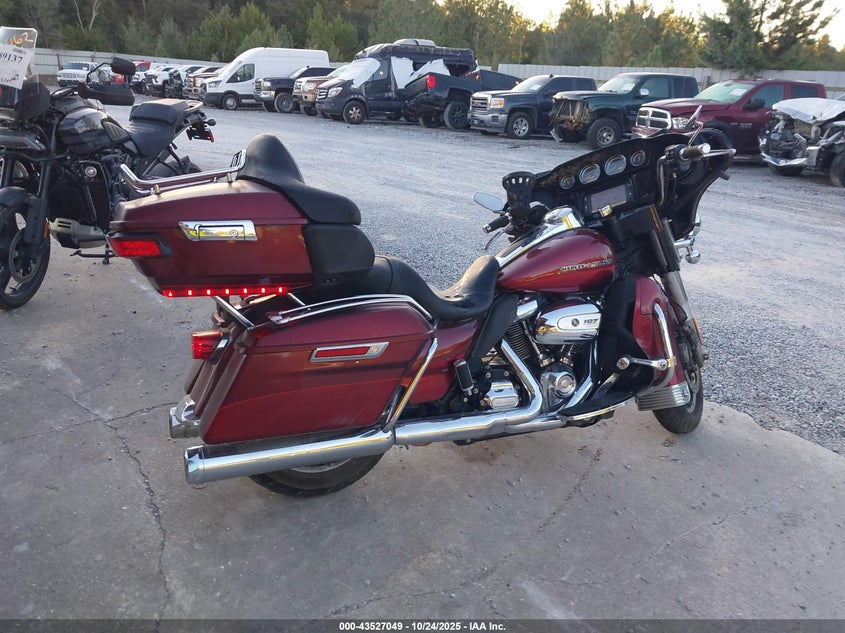 2017 HARLEY-DAVIDSON FLHTKL ULTRA LIMITED LOW 1HD1KKD18HB601507